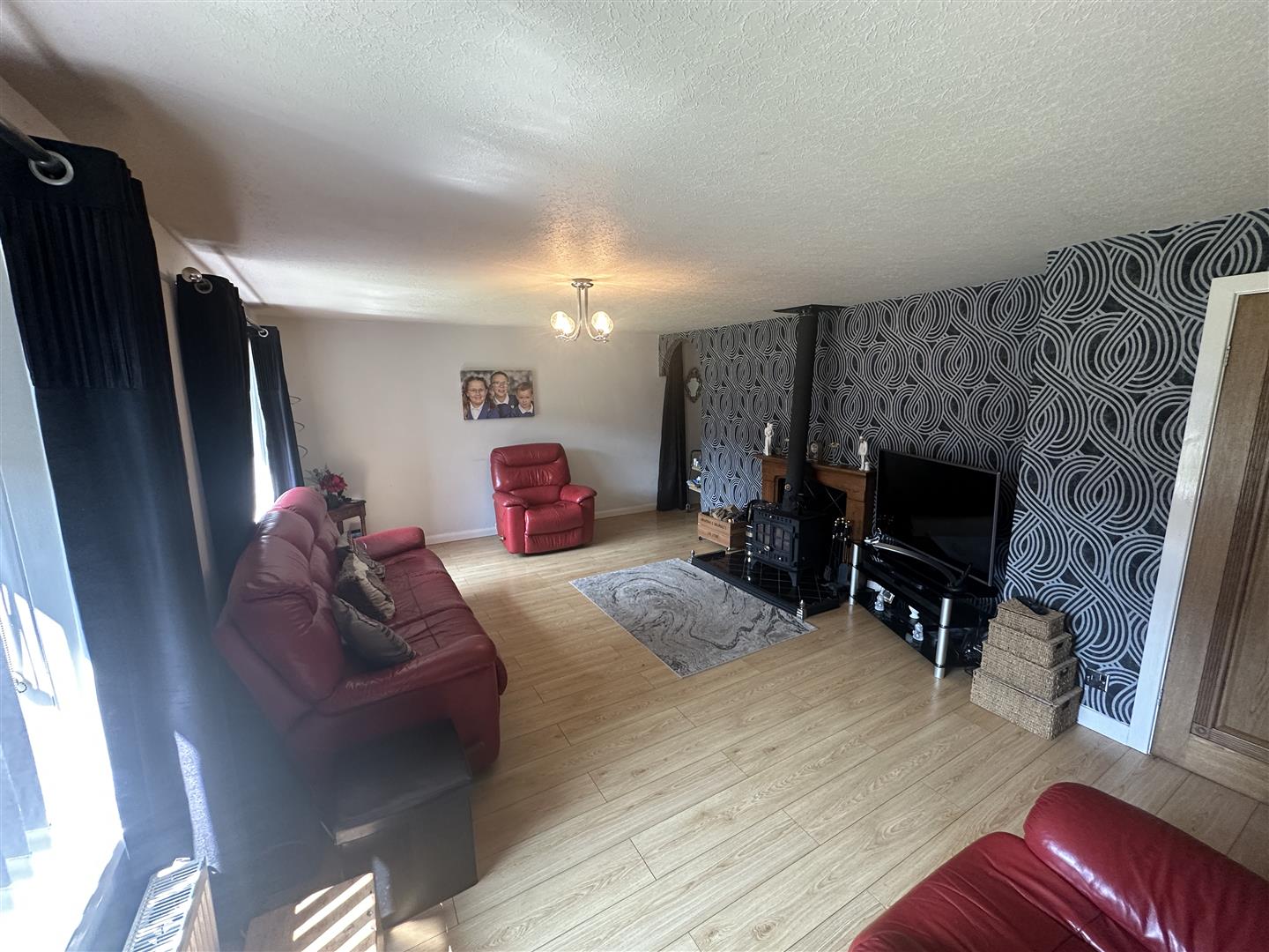 Fleetwood Drive, Banks